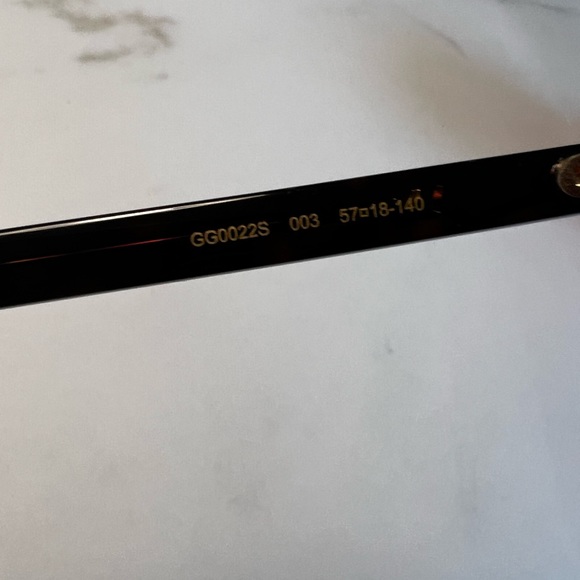 Gucci Womens Sunglasses - Picture 4 of 6